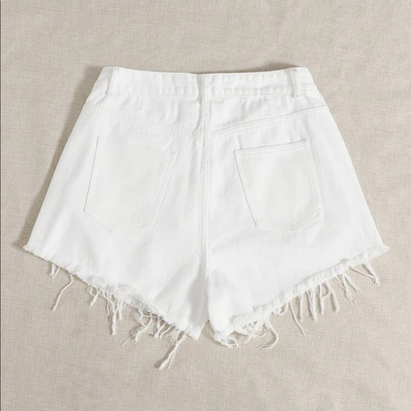 White distressed shorts high waisted - Picture 2 of 5